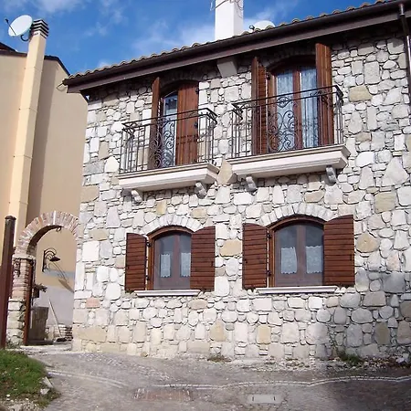 Casolare In Pietra Autonomo Nyaraló